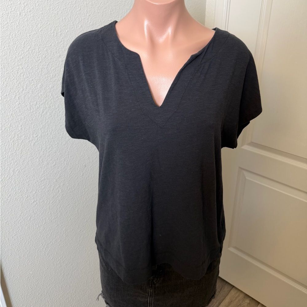 Sigrid Olsen V-Neck Classic Black Women's T-Shirt Top Sz M